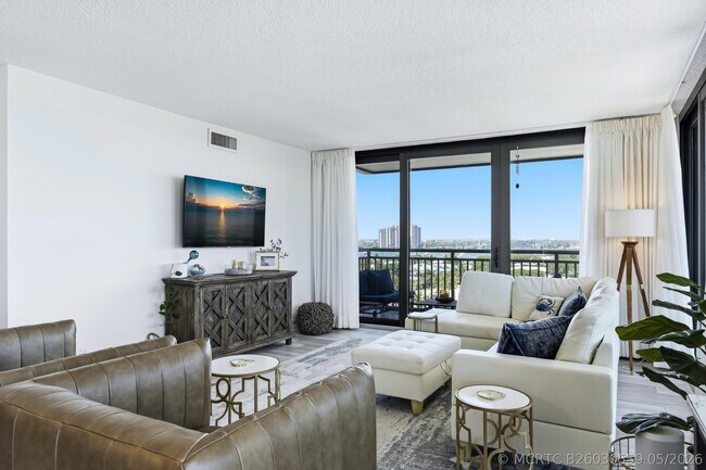 Foto del edificio - 3400 N Ocean Dr