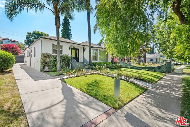 Building Photo - 9220 Monte Mar Dr