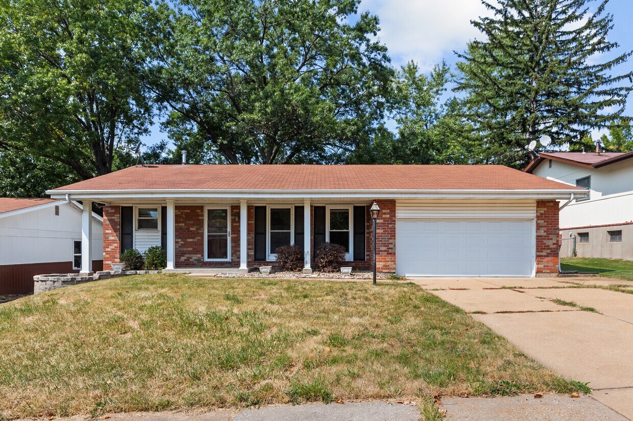 Primary Photo - 4453 Remus Dr