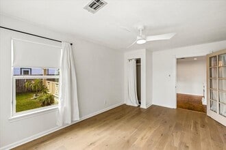 Building Photo - 5522 Avenue O 1/2