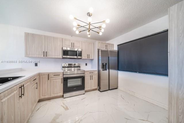 Foto del edificio - 8020 Hampton Blvd