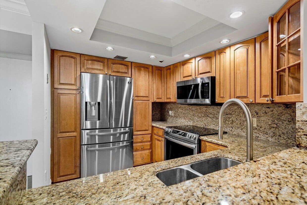 Foto principal - 3912 S Ocean Blvd
