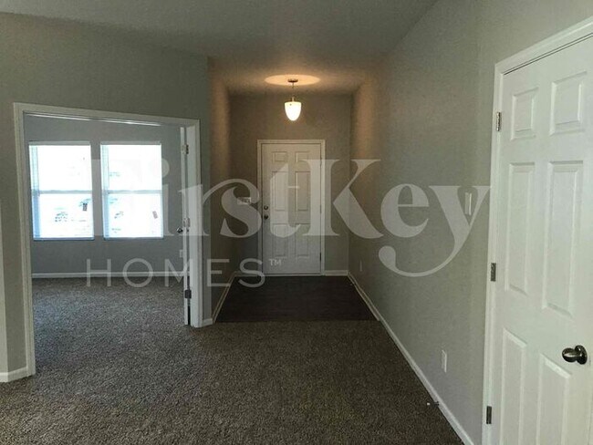 Foto del edificio - 3011 Sweetspire Rd