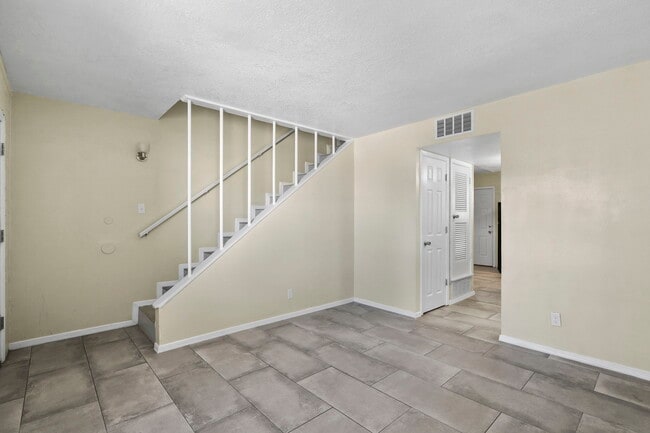 Building Photo - 3702 Keltner Ave