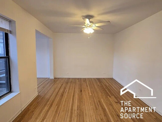 Building Photo - 7726 N Marshfield Ave