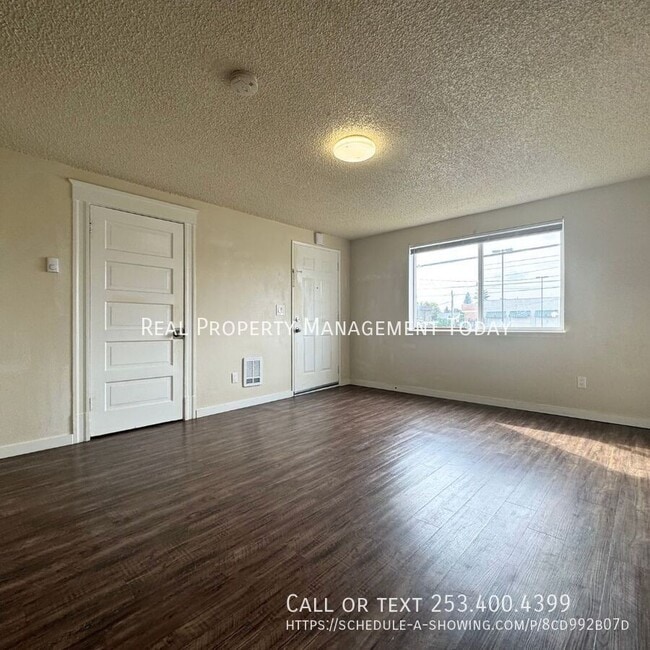 Building Photo - 621 S Sprague Ave