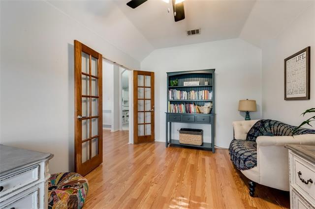 Foto del edificio - 2730 Fern Valley Ln