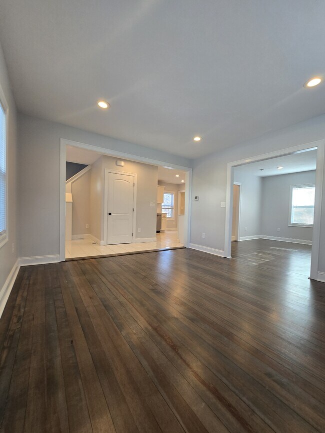 Foto del edificio - 35 Phillips Ave