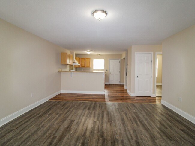 Foto del edificio - 123 Meadows Ln