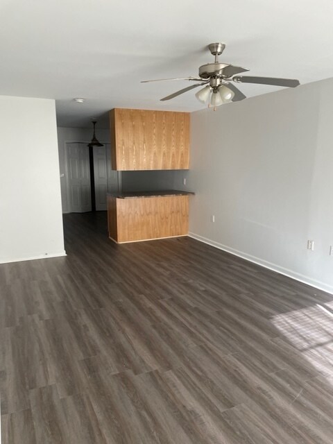 Living Room with passthrough buffet - 201 Lakeview Dr