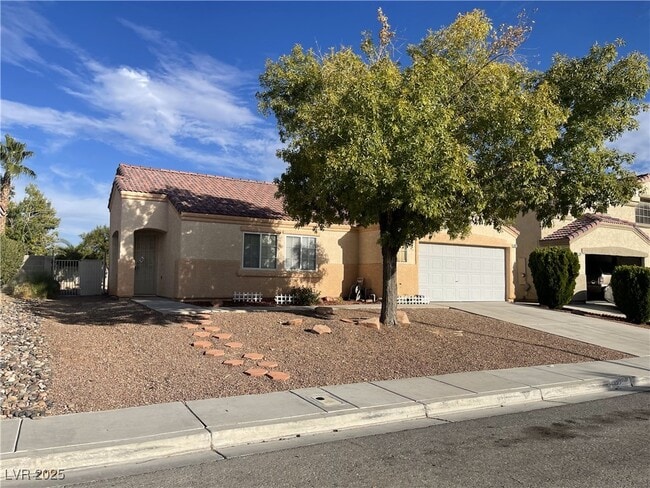 Foto del edificio - 6122 Cozy Creek St