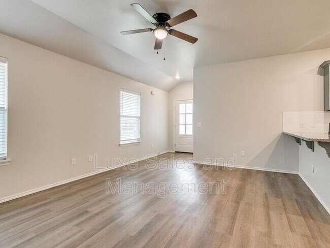 Foto del edificio - 10613 Lawson Place Rd