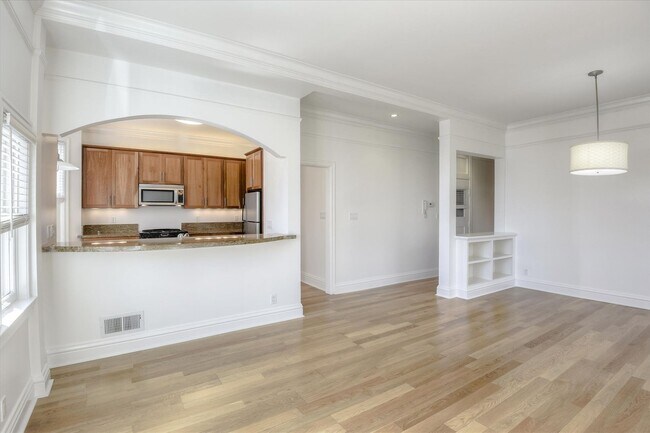 Foto del edificio - 1065 Montgomery St