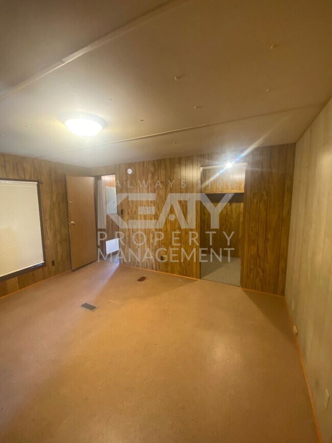Building Photo - 2 Bedroom, 2 Bathroom Rental NOW Available!