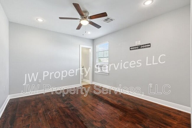 Photo - 2225 Reverend John Raphael Jr Way House