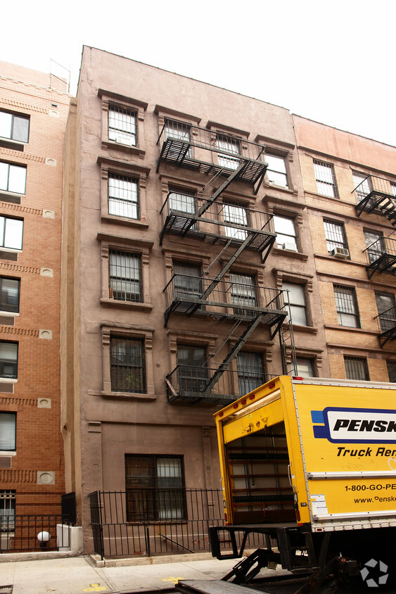 Foto principal - 415 W 52nd St