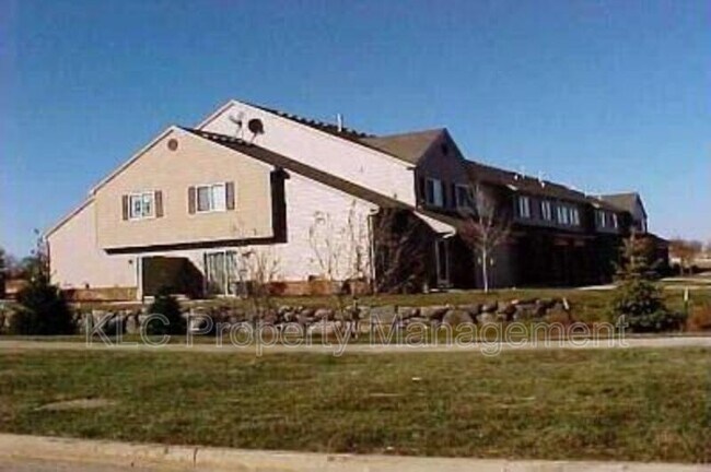 Building Photo - 8610 EP True Pkwy