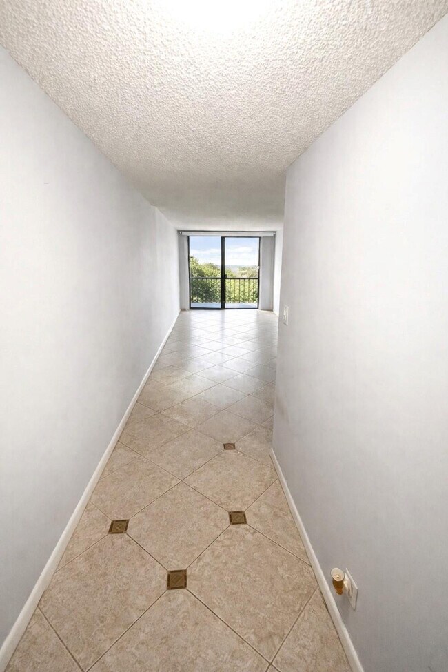 Foto del edificio - 737 SE 1st Way