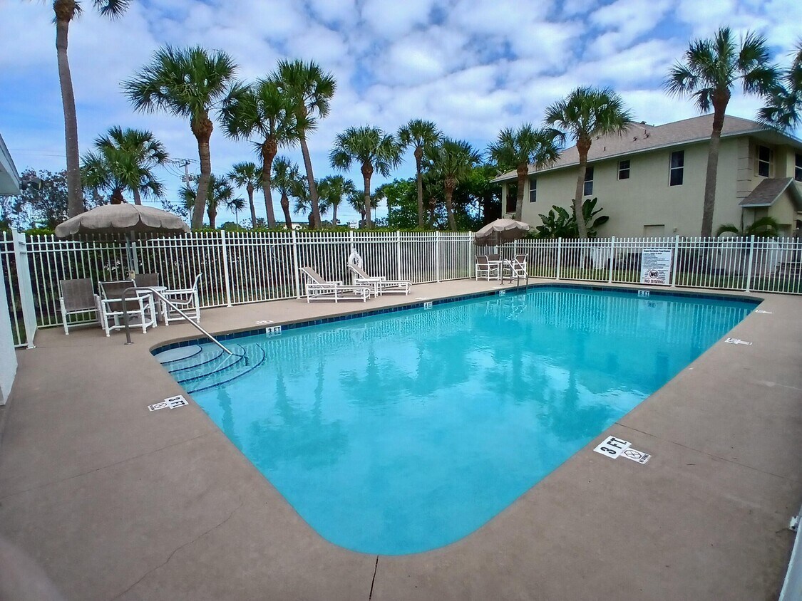 Foto del edificio - 169 King Neptune Ln