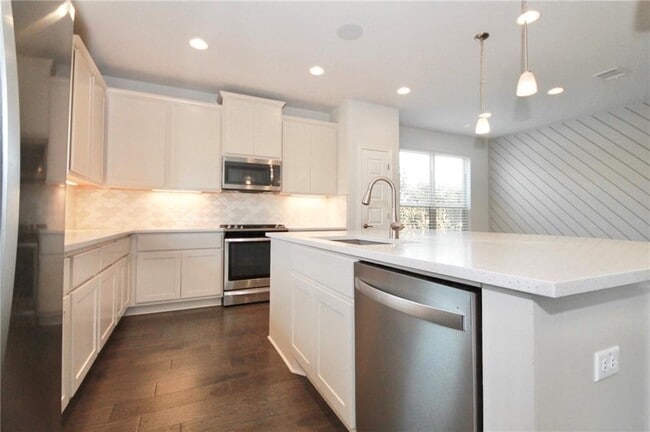 Building Photo - 14504 McCoy Lp