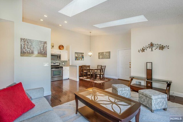 Foto del edificio - 1137 Sycamore Ln