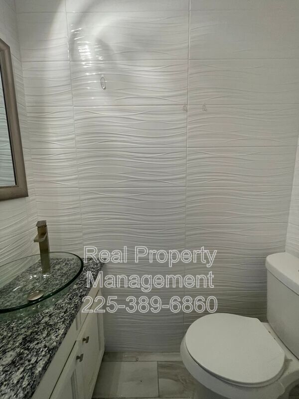 Foto del edificio - 1511 Cristy Dr