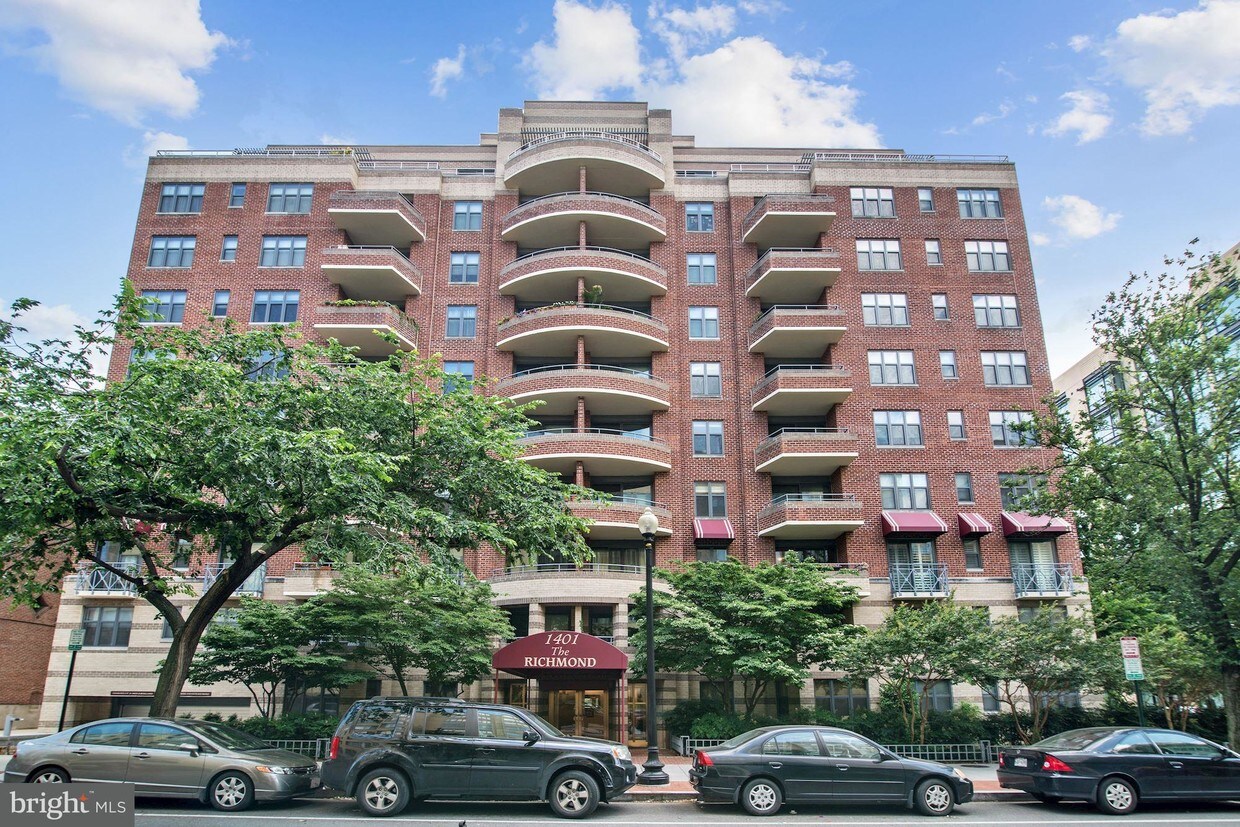 The Richmond Condominium - 1401 17th St NW