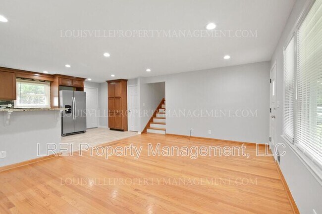 Foto del edificio - 4007 Blossomwood Dr