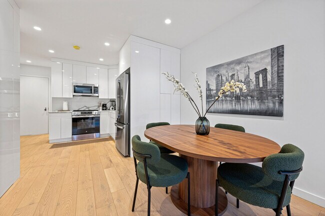 Foto del edificio - 472 Columbus Ave