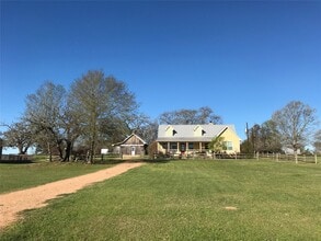 Building Photo - 6130 Homeland Ln
