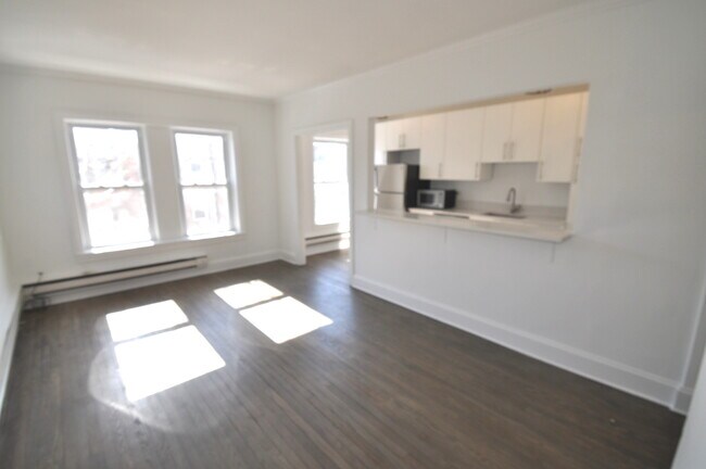 Foto del edificio - 846 W Ainslie St