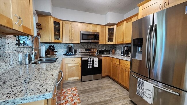 Foto del edificio - 539 W 39th Pl
