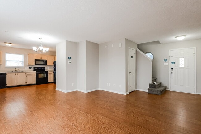 Foto del edificio - 35 Frostwood Ln