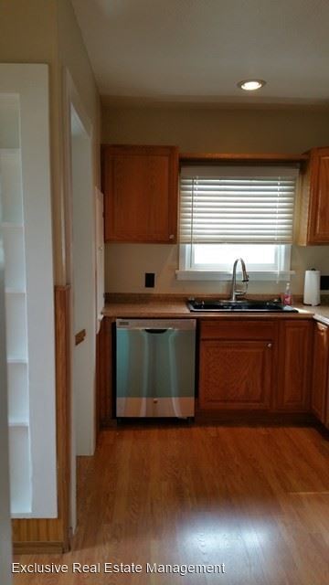 Building Photo - 3 br, 2 bath House - 1342 Lookout Avenue