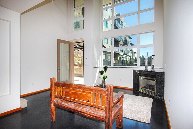 ¡El patio exterior es tuyo! - 1760 N Northlake Way