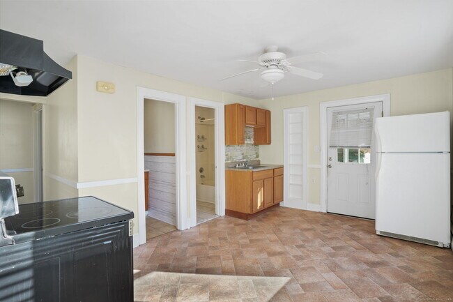 Foto del edificio - 117 Golden Hill St