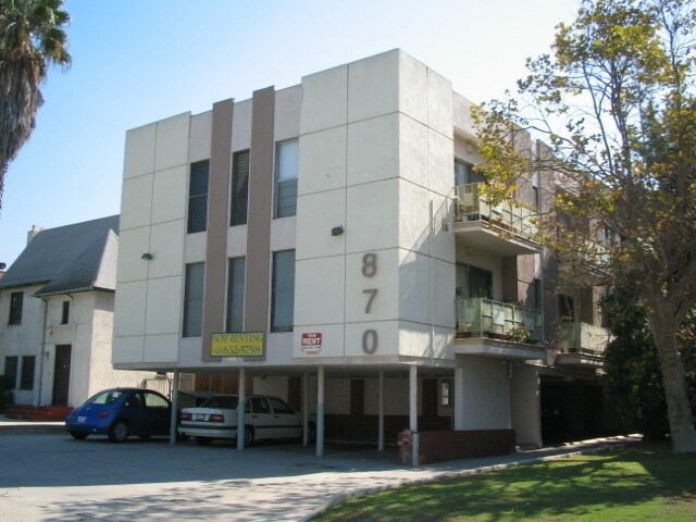 Building Photo - 870 S Norton Ave