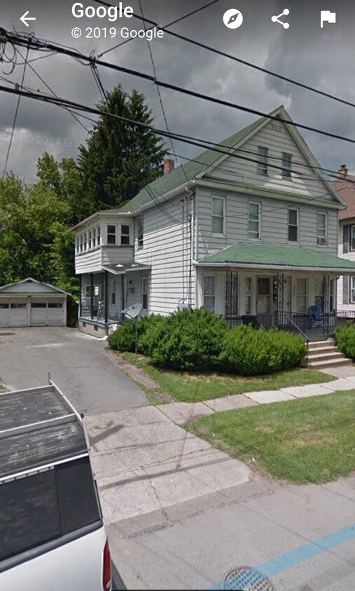 Primary Photo - 2221 Boulevard Ave