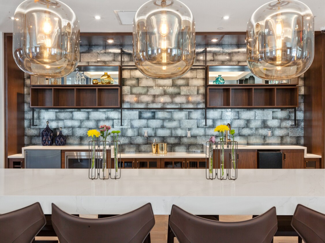 Foto principal - The Cornerstone at Hauppauge 55+ Active Adult Apartment Homes