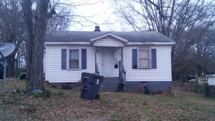 Primary Photo - Laurens Home