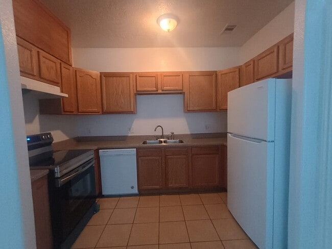 Building Photo - 8106 Rhobell St