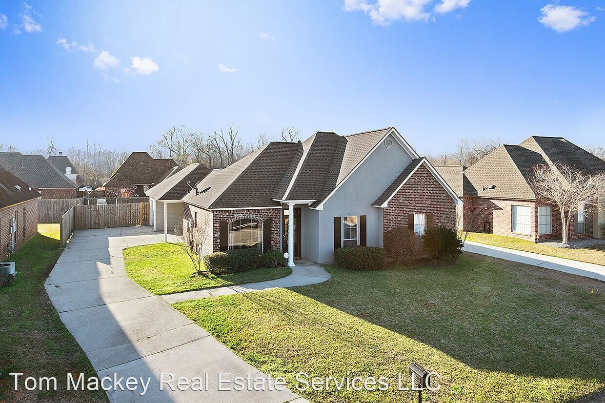 13155 Dutchtown Lakes Dr, Geismar, LA 70734 House Rental in Geismar