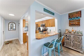 Building Photo - 7370 S Ocean Dr
