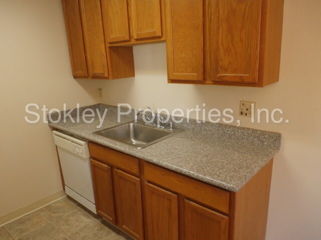 Building Photo - 111 Virginia Hills Dr