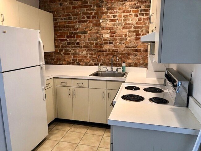 Building Photo - 177 Lafayette Ave