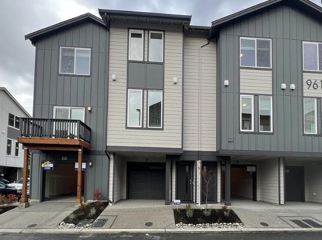 Building Photo - 9610 19th Ave SE
