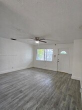 Building Photo - 209 SW 9th St