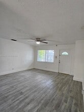 Building Photo - 209 SW 9th St