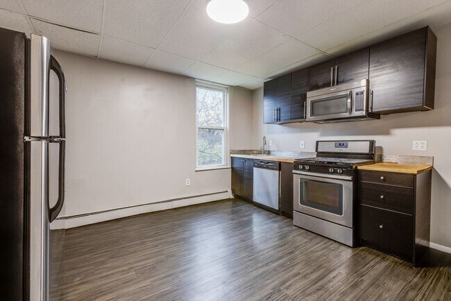 Foto del edificio - 2675 S 18th St