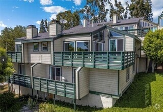Building Photo - 2017 Orchard Dr